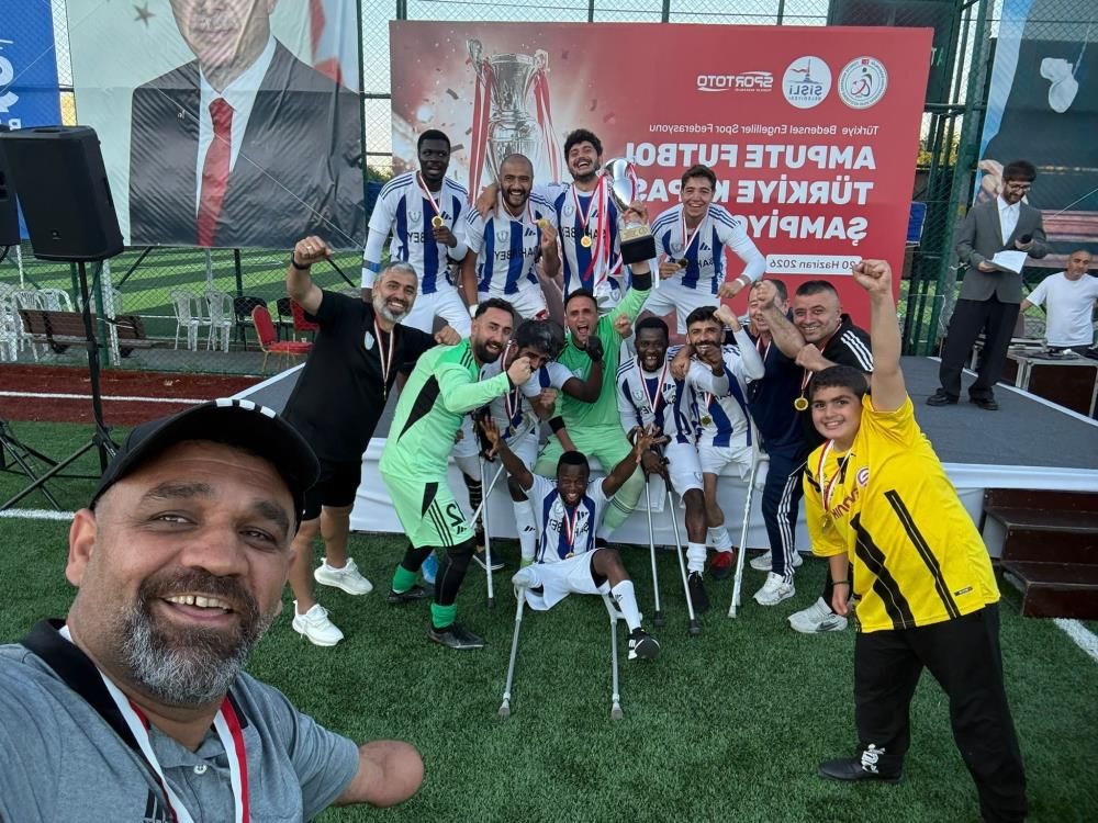 Ampute şampiyon11-i6a38e4bc713e4.jpg
